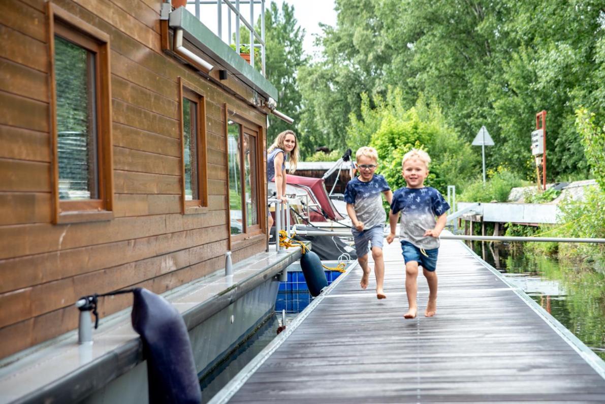 Houseboat Bonanza Prague Otel Dış mekan fotoğraf