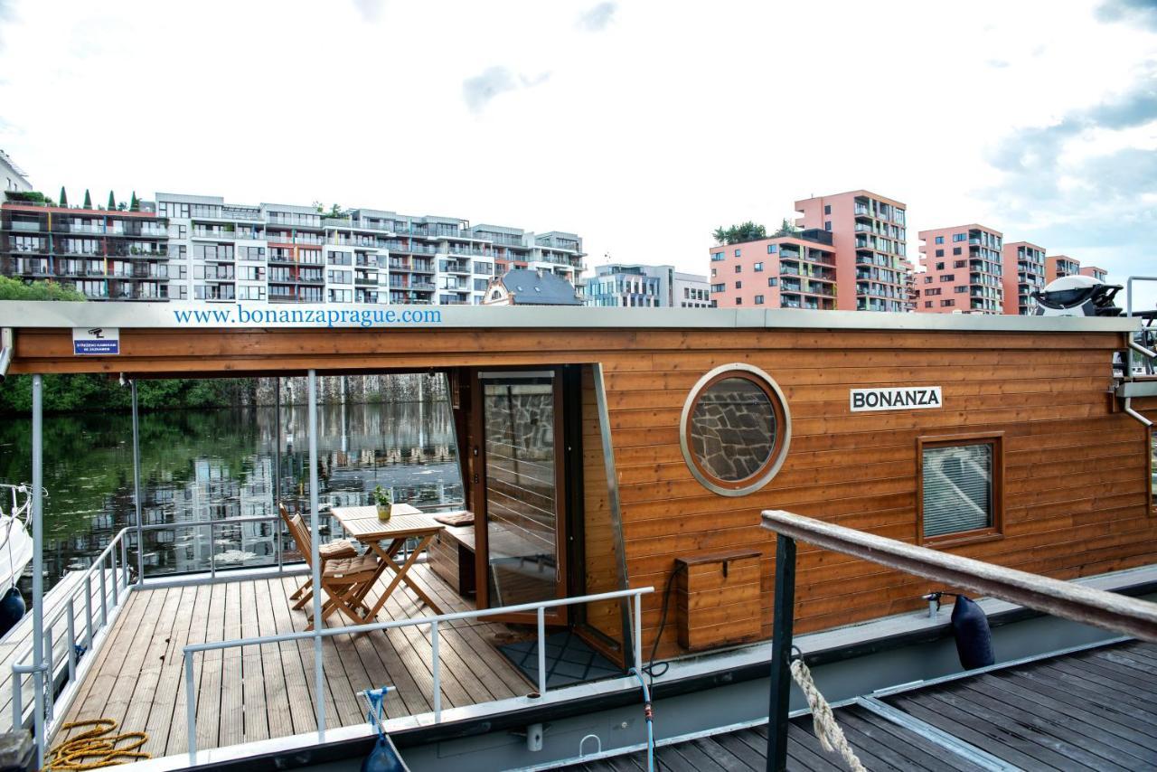 Houseboat Bonanza Prague Otel Dış mekan fotoğraf
